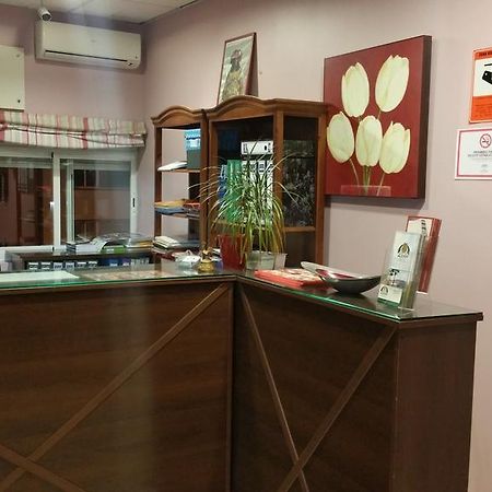 Hotel Leon Ла-Пальма-дель-Кондадо Экстерьер фото