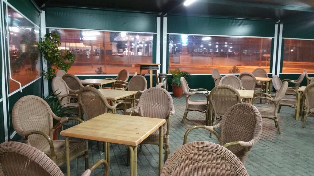 Hotel Leon Ла-Пальма-дель-Кондадо Экстерьер фото