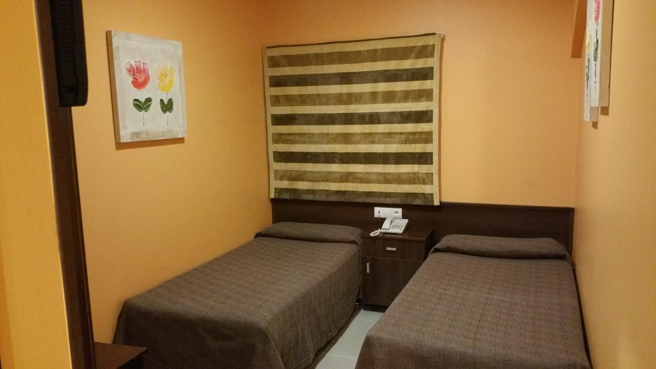 Hotel Leon Ла-Пальма-дель-Кондадо Экстерьер фото